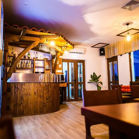 酒店 семеен петров Poroishte