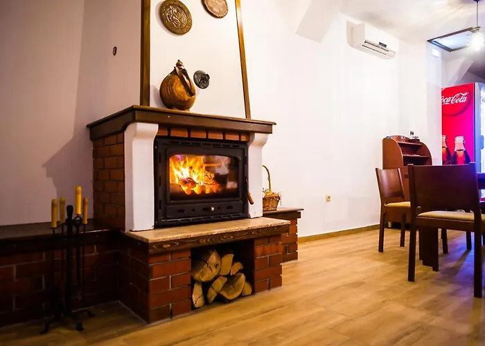 ホテル семеен петров 3*