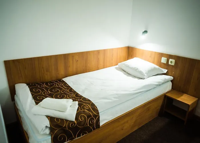 семеен петров ホテル 3*